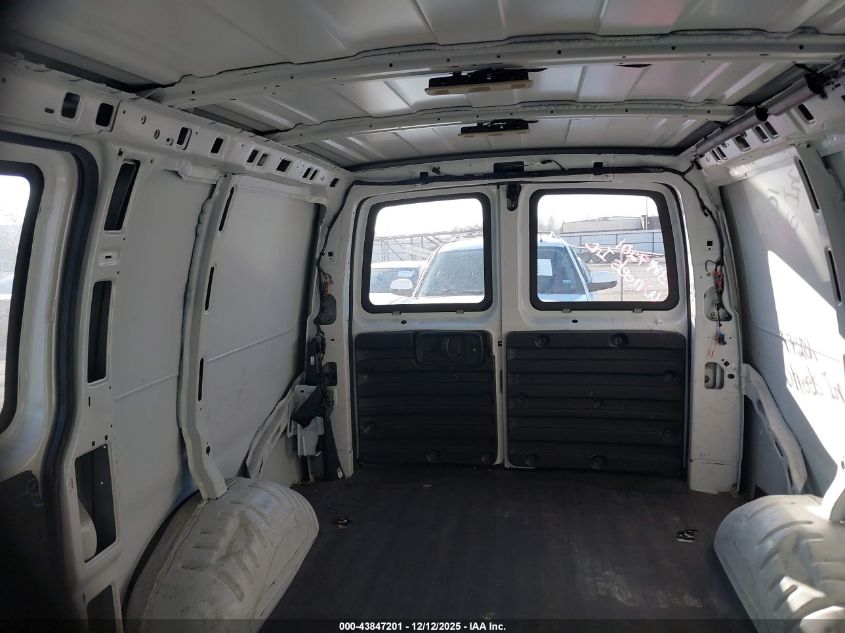 2022 Chevrolet Express Cargo Rwd 2500 Regular Wheelbase Wt VIN: 1GCWGAFP1N1217168 Lot: 43847201