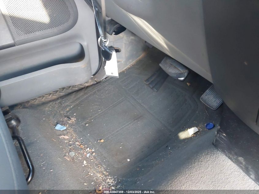 2007 Ford F-150 Stx/Xl/Xlt VIN: 1FTRF12267NA08577 Lot: 43847359