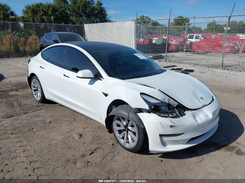 TESLA MODEL 3 REAR-WHEEL DRIVE