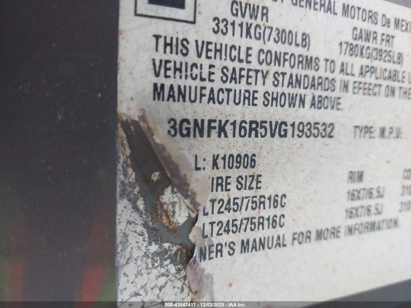 1997 Chevrolet Suburban 1500 VIN: 3GNFK16R5VG193532 Lot: 43847417