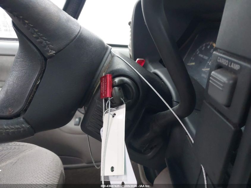 1995 GMC Sierra C1500 VIN: 1GTEC14Z2SZ515219 Lot: 43847425