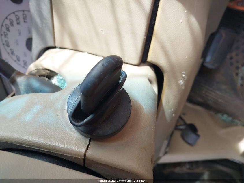 2005 Ford Explorer Sport Trac Adrenalin/Xls/Xlt VIN: 1FMZU67K35UA17036 Lot: 43847440