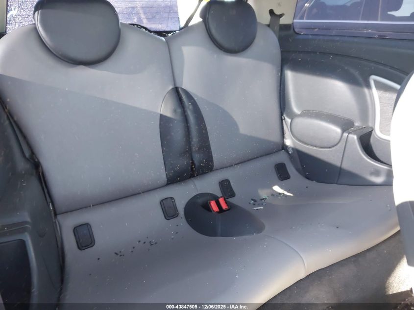 2006 Mini Cooper S VIN: WMWRE33576TN25692 Lot: 43847505