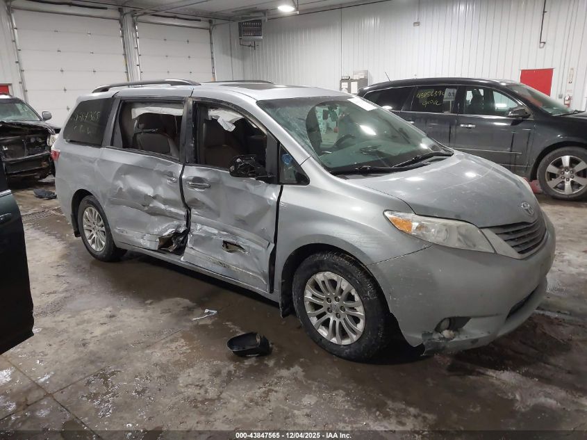 TOYOTA SIENNA XLE 8 PASSENGER