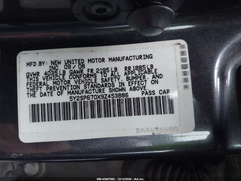 2009 Pontiac Vibe VIN: 5Y2SP670X9Z453886 Lot: 43847582