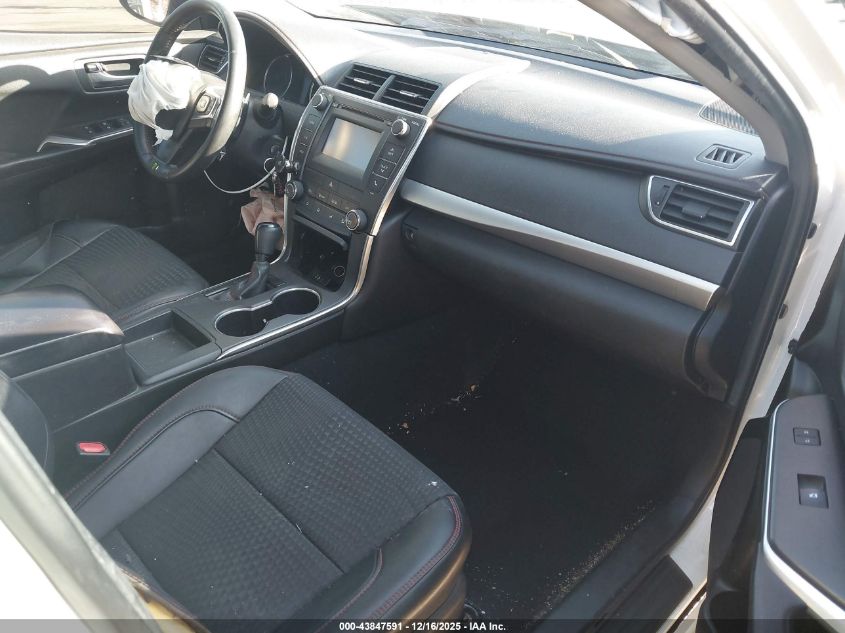 2015 Toyota Camry Se VIN: 4T1BF1FK2FU056492 Lot: 43847591