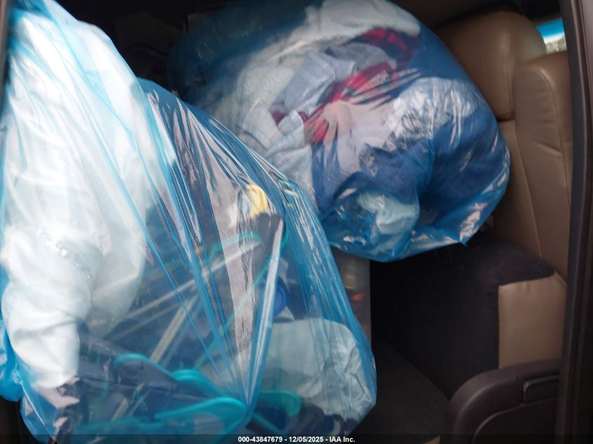 2002 Chevrolet Suburban 1500 Z71 VIN: 3GNFK16Z92G185607 Lot: 43847679