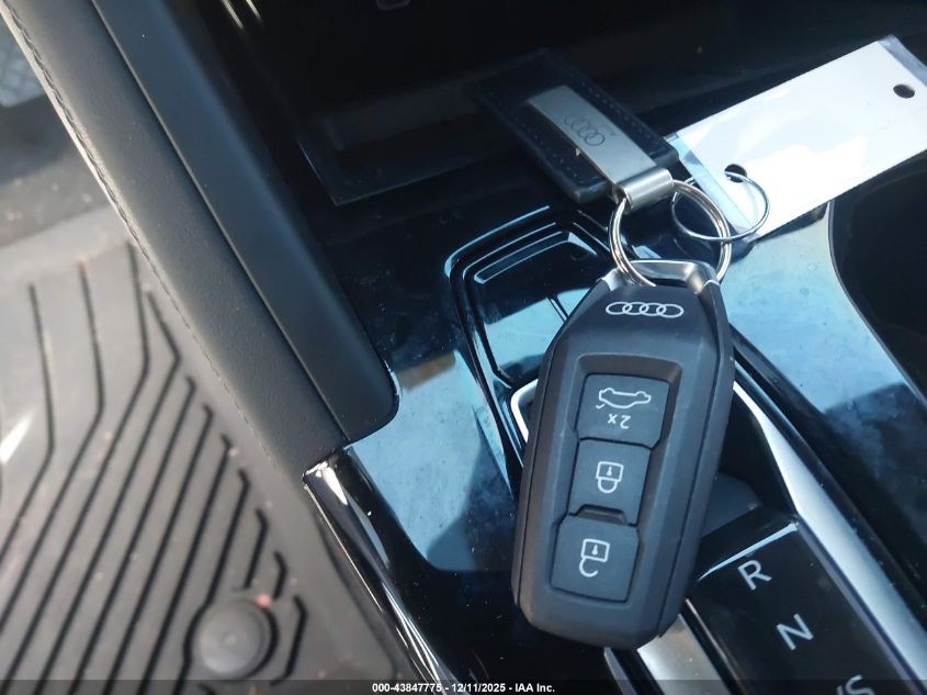 2025 Audi All-New Q5 Premium Tfsi Quattro S Tronic VIN: WA11AAGU2S2020316 Lot: 43847775