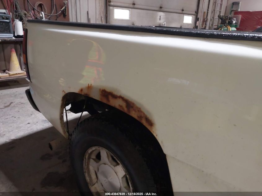 2004 GMC Sierra 1500 Sle VIN: 2GTEC19V741212762 Lot: 43847839