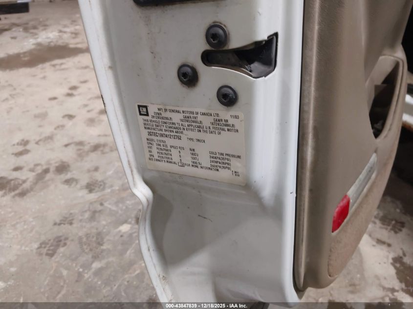 2004 GMC Sierra 1500 Sle VIN: 2GTEC19V741212762 Lot: 43847839