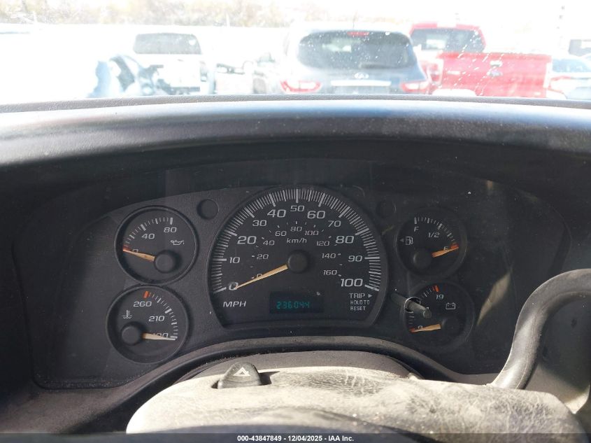 2005 Chevrolet Express VIN: 1GCFG15X551266701 Lot: 43847849