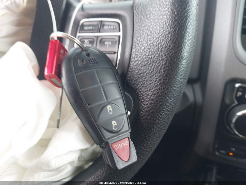 2017 Ram 1500 Express 4X4 6'4 Box VIN: 1C6RR7FT0HS539572 Lot: 43847872