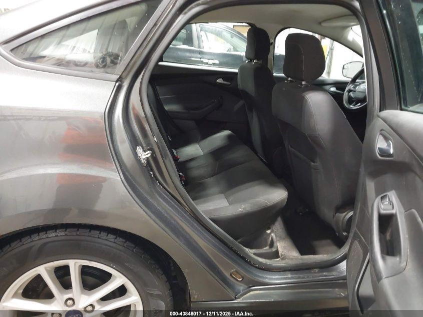 2018 Ford Focus Se VIN: 1FADP3F26JL231787 Lot: 43848017