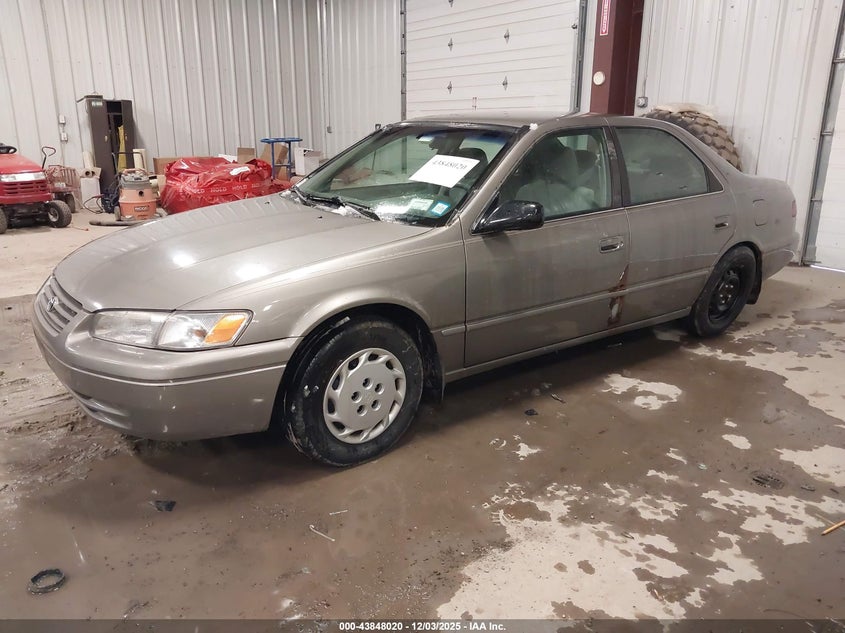 4T1BG22K9WU357768 1998 TOYOTA CAMRY photo no. 2