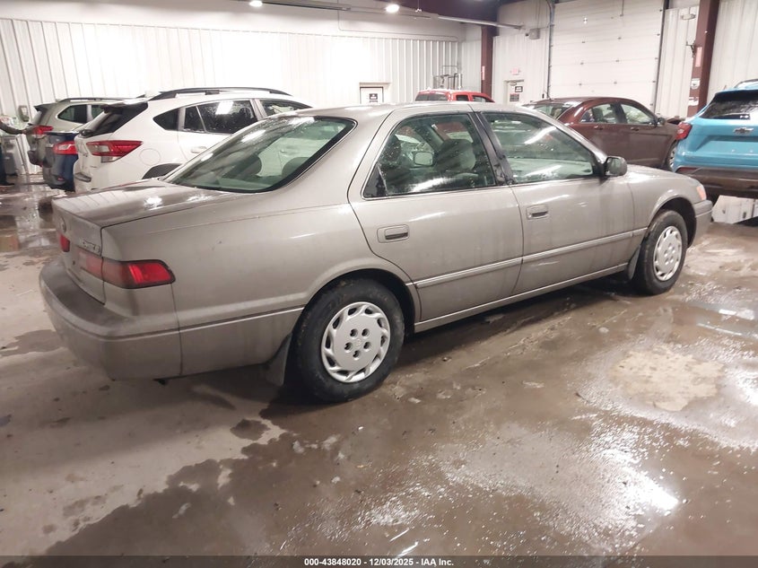 4T1BG22K9WU357768 1998 TOYOTA CAMRY photo no. 4
