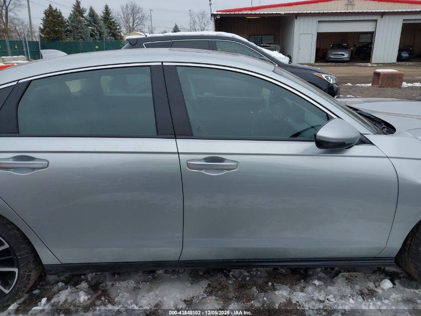 2024 Honda Accord Hybrid Touring VIN: 1HGCY2F83RA086458 Lot: 43848102