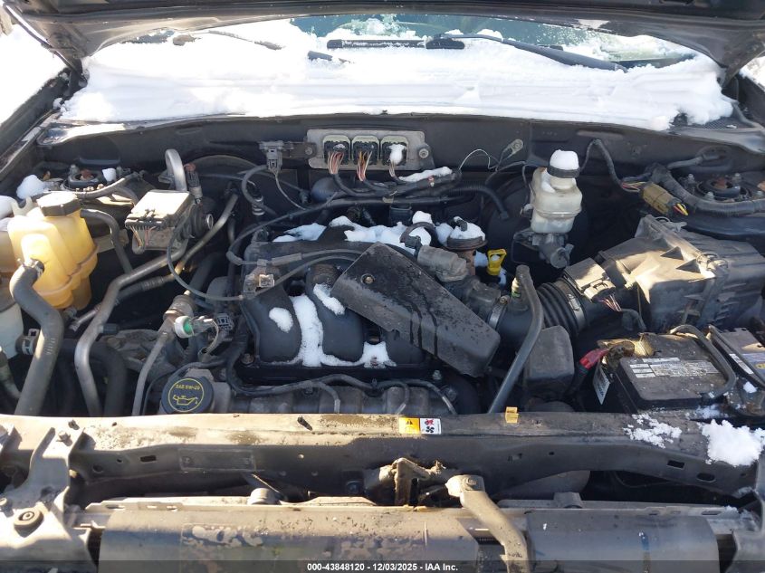 2007 Ford Escape Xlt/Xlt Sport VIN: 1FMYU93177KA60464 Lot: 43848120