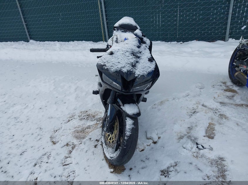 JH2PC4009EK700275 2014 HONDA CBR photo no. 5