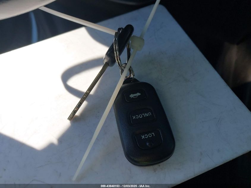 2003 Toyota Camry Se VIN: 4T1BE32KX3U704841 Lot: 43848153