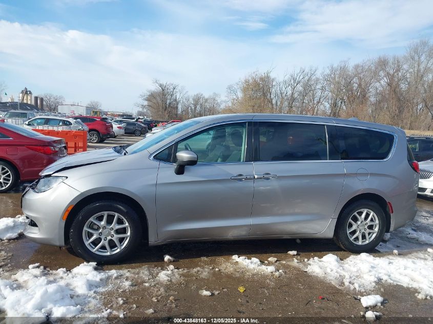 2017 Chrysler Pacifica Touring VIN: 2C4RC1DG0HR747952 Lot: 43848163