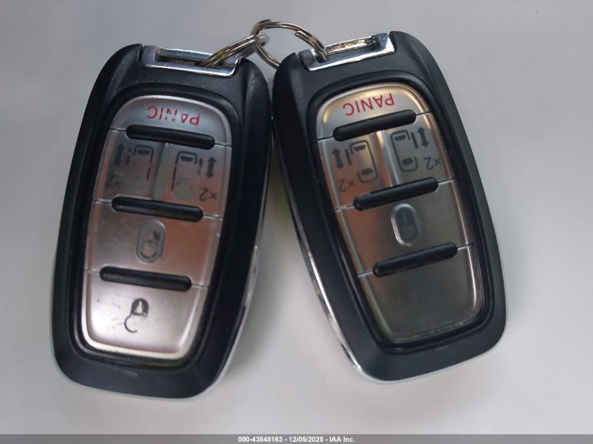 2017 Chrysler Pacifica Touring VIN: 2C4RC1DG0HR747952 Lot: 43848163