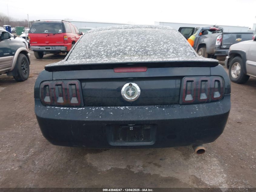 2008 Ford Mustang V6 Deluxe/V6 Premium VIN: 1ZVHT80NX85149158 Lot: 43848247