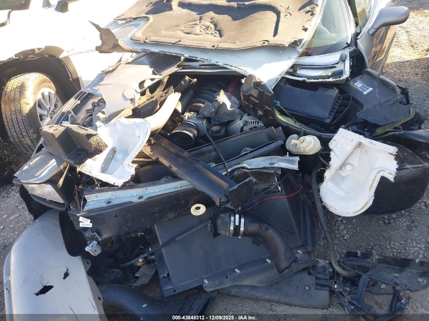 2002 Chevrolet Corvette VIN: 1G1YY22G425108850 Lot: 43848312