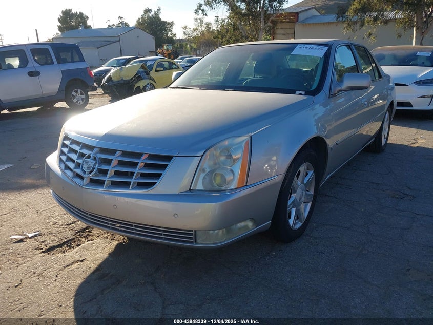 1G6KD57Y37U147828 2007 CADILLAC DTS photo no. 2