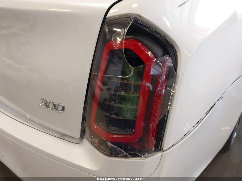 2014 Chrysler 300 300S VIN: 2C3CCAGG0EH297744 Lot: 43848392