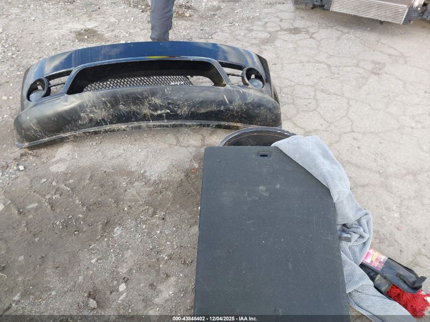 2008 Jeep Grand Cherokee Srt8 VIN: 1J8HR78328C100801 Lot: 43848402