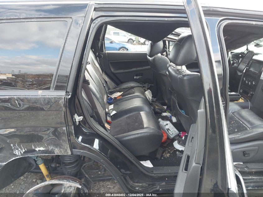 2008 Jeep Grand Cherokee Srt8 VIN: 1J8HR78328C100801 Lot: 43848402