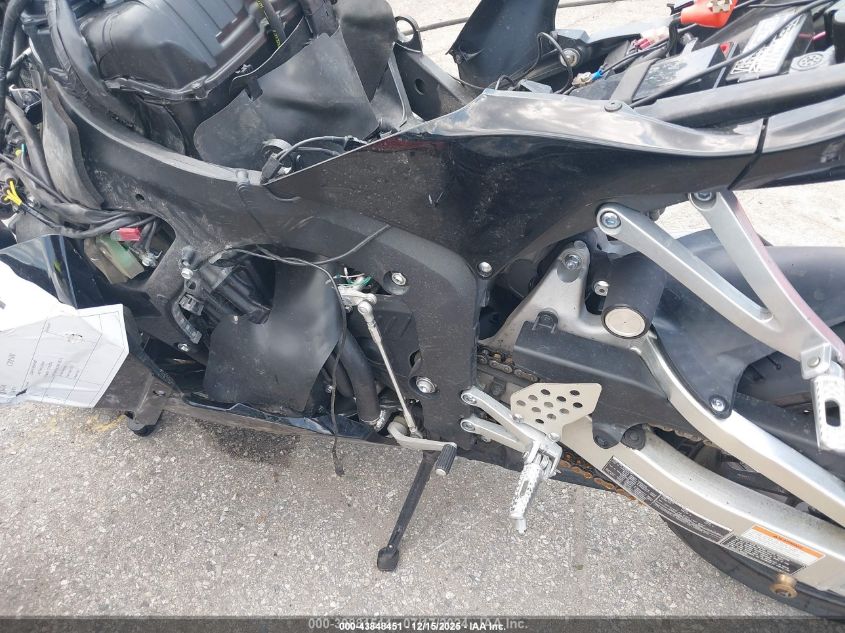 2015 Honda Cbr600 Rr VIN: JH2PC4003FK800874 Lot: 43848451