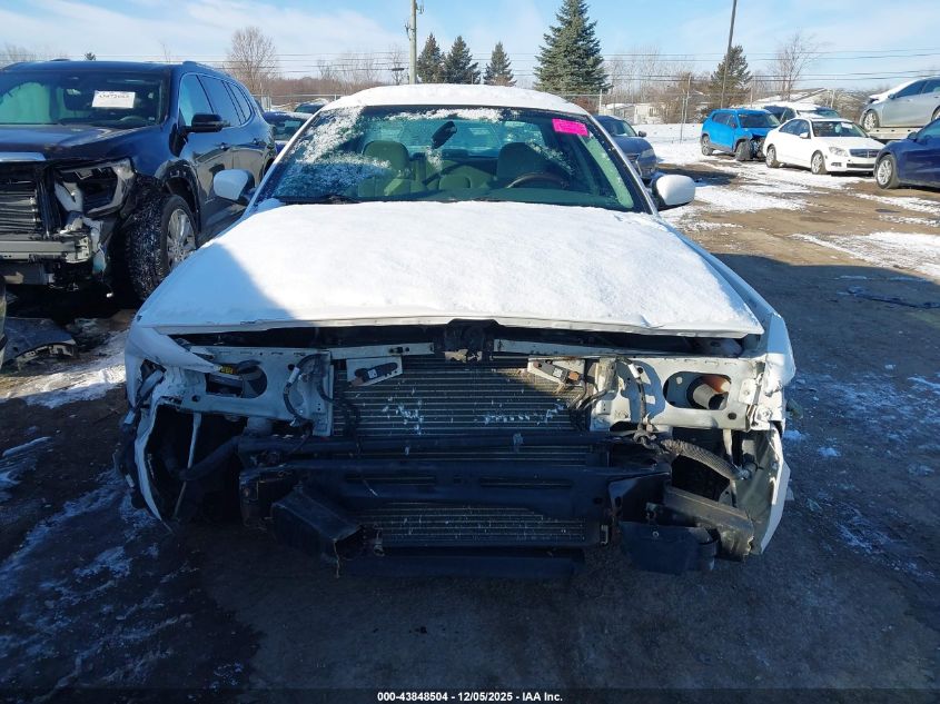 2005 Mercury Grand Marquis Gs VIN: 2MEFM74W15X673215 Lot: 43848504