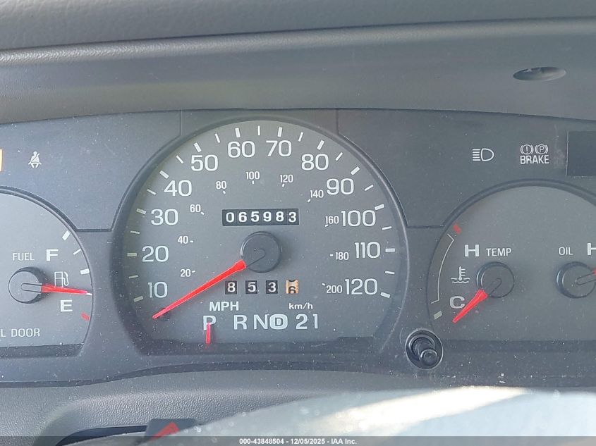 2005 Mercury Grand Marquis Gs VIN: 2MEFM74W15X673215 Lot: 43848504