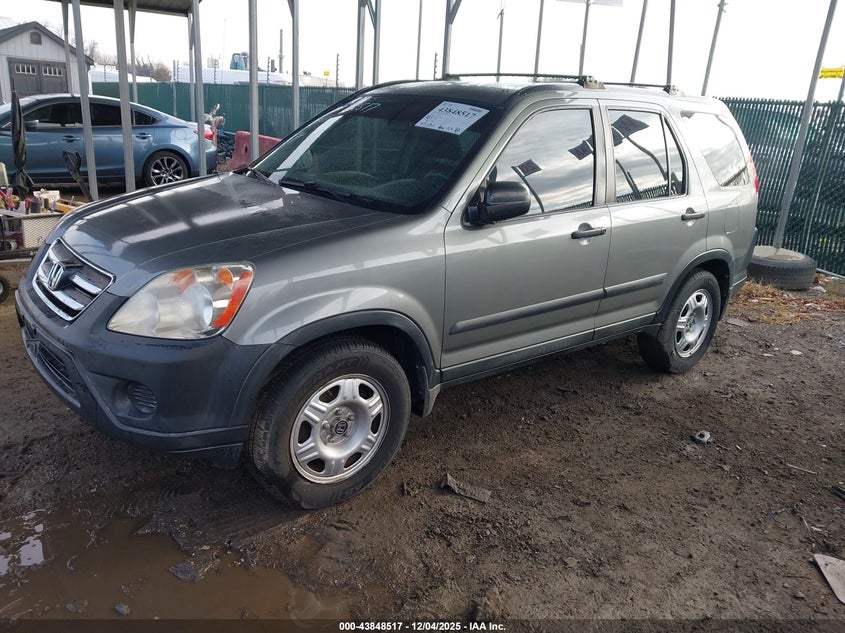 SHSRD78535U303893 2005 HONDA CR-V photo no. 2