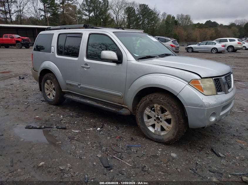 2006 Nissan Pathfinder Le