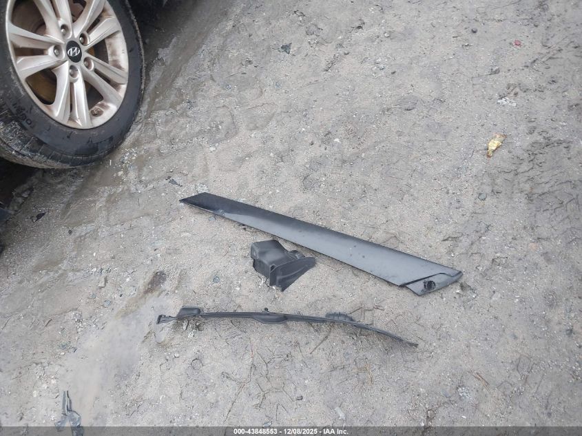 2015 Kia Soul VIN: KNDJN2A2XF7777609 Lot: 43848553