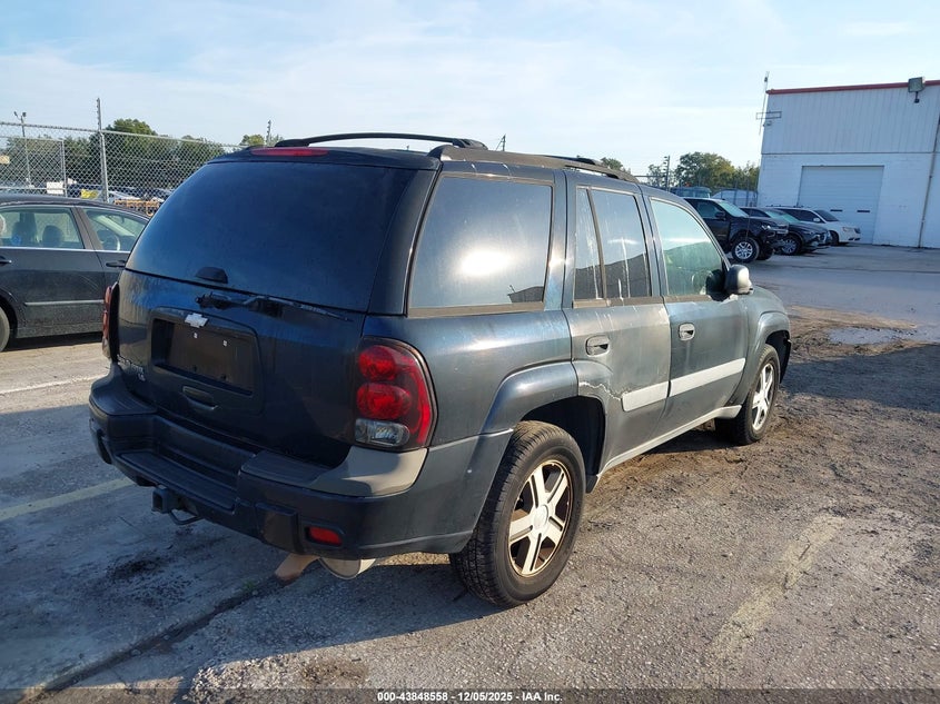 1GNDS13S252119766 2005 CHEVROLET TRAILBLAZER photo no. 4