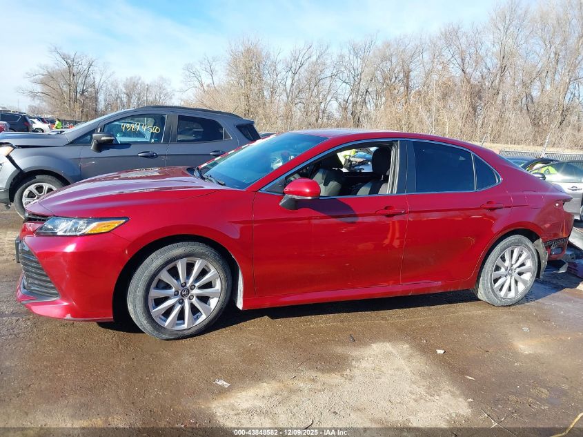 2018 Toyota Camry Le VIN: 4T1B11HK2JU671547 Lot: 43848582