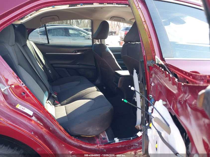 2018 Toyota Camry Le VIN: 4T1B11HK2JU671547 Lot: 43848582