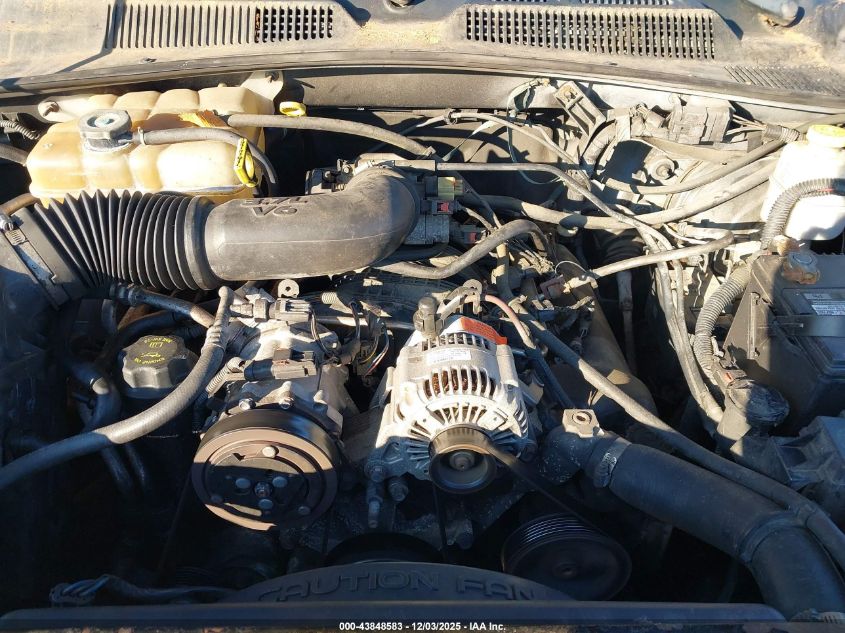 2005 Jeep Liberty Sport VIN: 1J4GL48K75W653068 Lot: 43848583