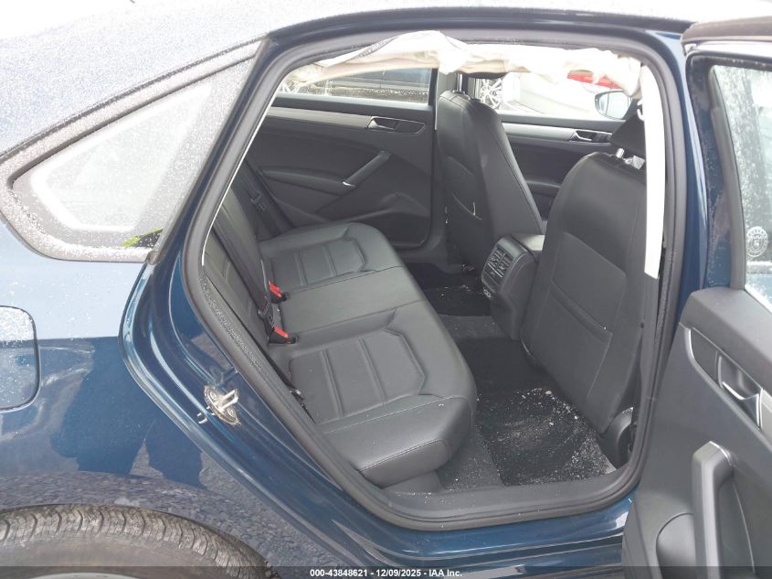 2019 Volkswagen Passat 2.0T Wolfsburg Edition VIN: 1VWLA7A32KC005632 Lot: 43848621