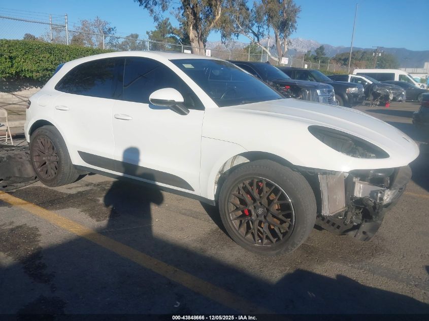 PORSCHE MACAN S