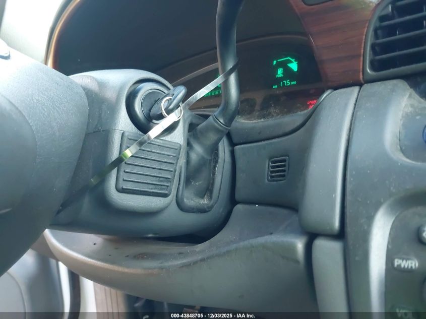 2005 Cadillac Deville Livery VIN: 1G6KD54YX5U254781 Lot: 43848705