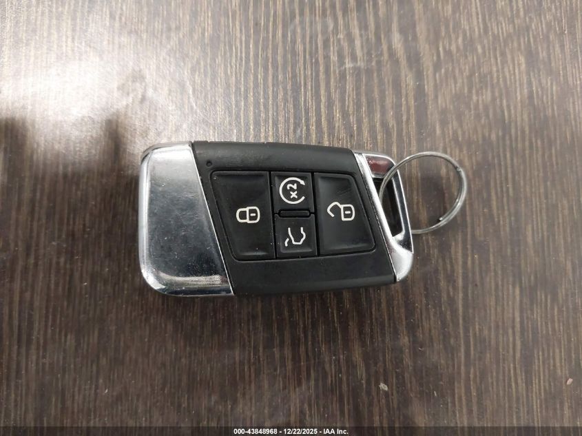 2022 Volkswagen Atlas 2.0T Se W/Technology VIN: 1V2KP2CA9NC560611 Lot: 43848968