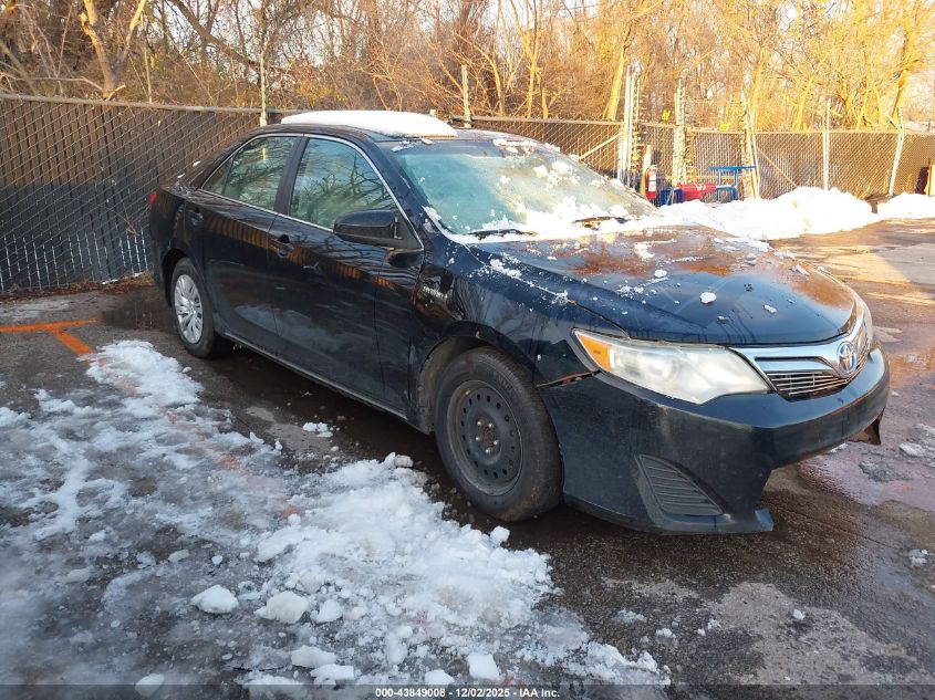 TOYOTA CAMRY HYBRID LE
