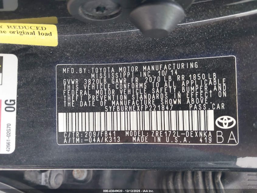 2015 Toyota Corolla Le VIN: 5YFBURHEXFP221847 Lot: 43849020