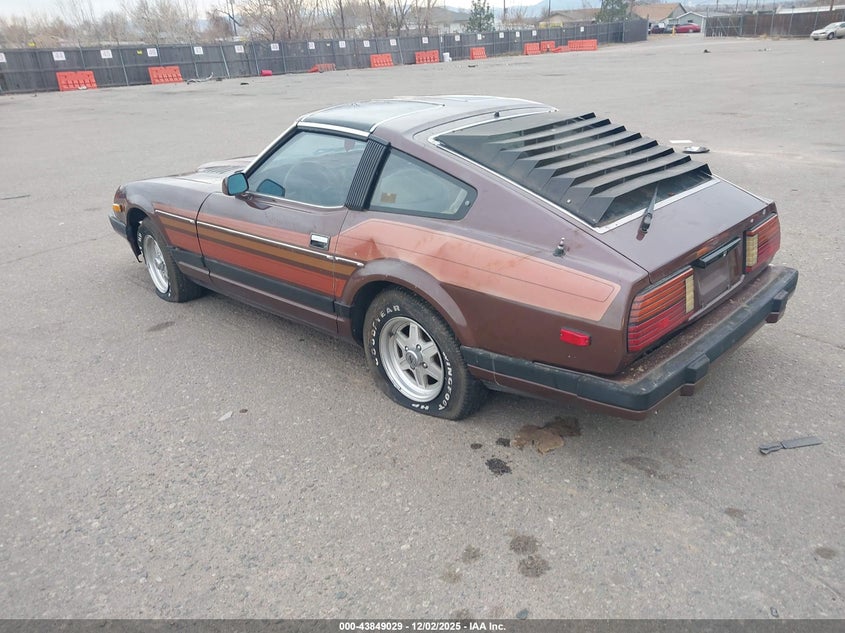 JN1HZ04S3CX447649 1982 DATSUN 280ZX photo no. 3