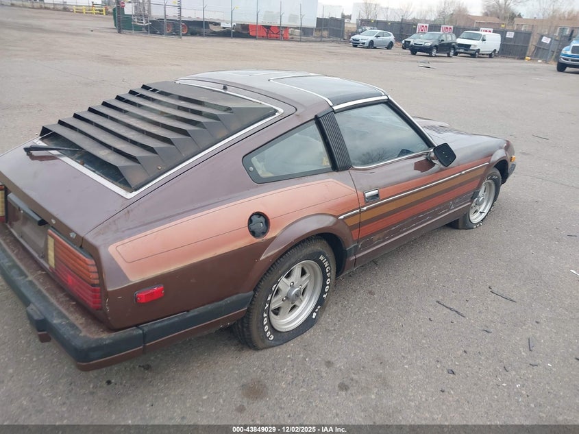 JN1HZ04S3CX447649 1982 DATSUN 280ZX photo no. 4