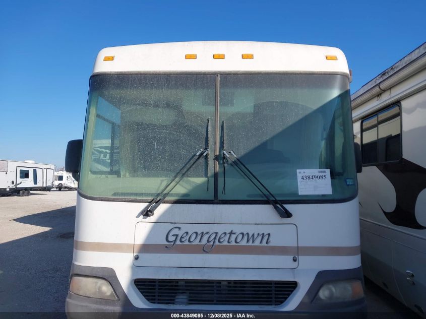 2002 Ford F550 Super Duty Stripped Chass VIN: 1FCNF53S220A06271 Lot: 43849085